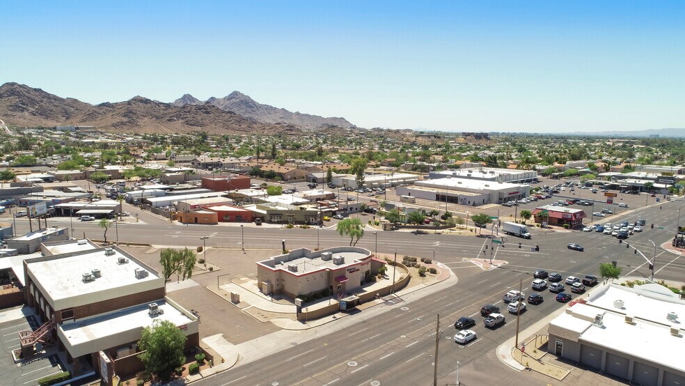 More Photos Of 9111 N 7th St, Phoenix Freestanding For Sale