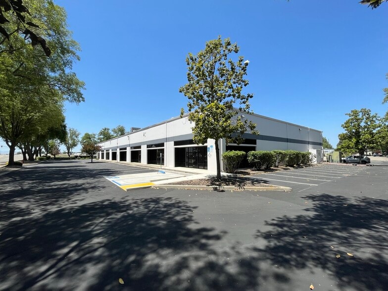 More Photos Of 199 Frank West Cir, Stockton Warehouse For Lease