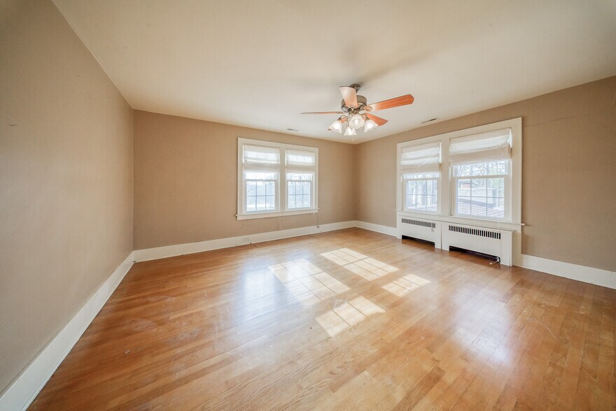 More Photos Of 1601 E State Route 72, Rolla Specialty For Sale