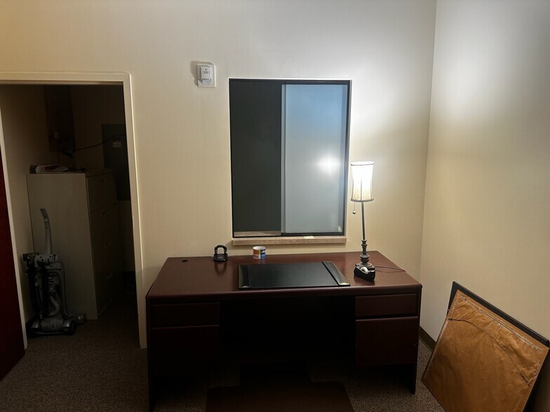 More Photos Of 7065 Westpointe Blvd, Orlando Medical For Sale