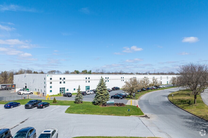 More Photos Of 1530 Bobali Dr, Harrisburg Warehouse For Lease