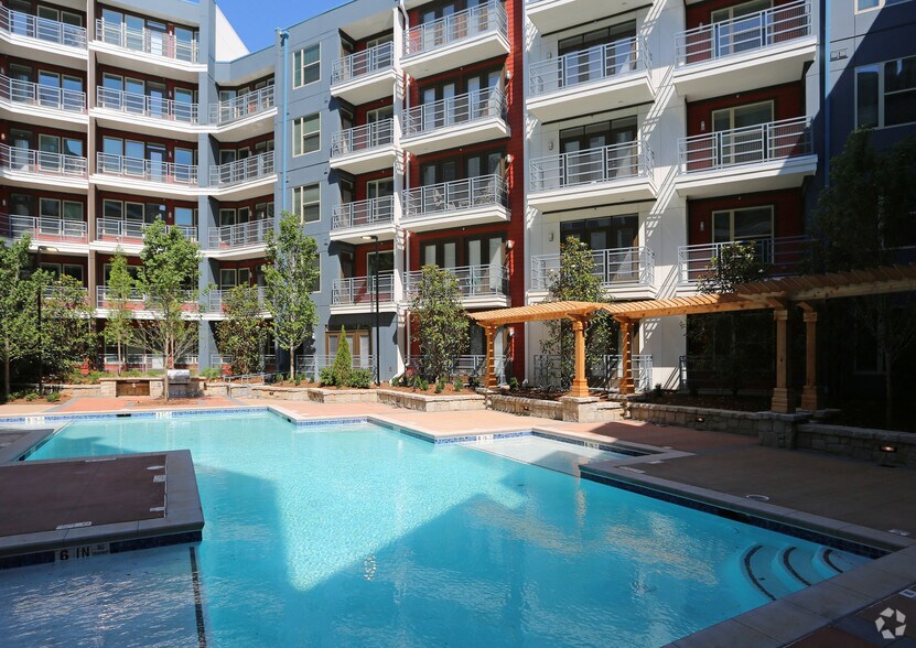 More Photos Of 111 Glenridge Point Pky NE, Sandy Springs Apartments For Lease