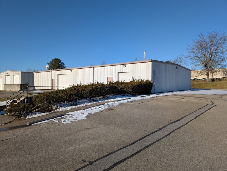 More Photos Of 4085 Pepperell Way, Dublin Distribution For Sale