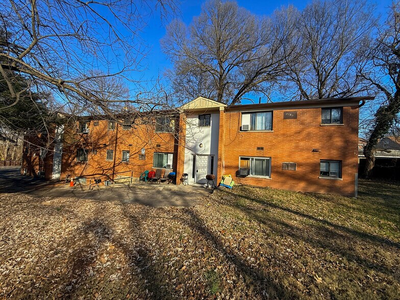 Primary Photo Of 2535-2537 Lysle Rd, Cincinnati Apartments For Sale