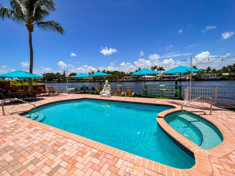 More Photos Of 605 S Riverside Dr, Pompano Beach Apartments For Sale