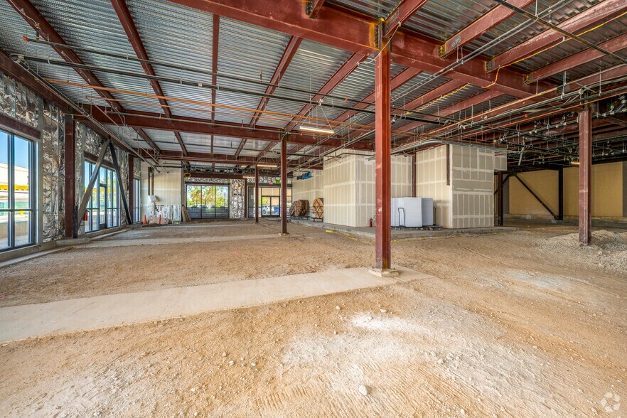 More Photos Of 2100 Louisiana Blvd NE, Albuquerque Office For Lease