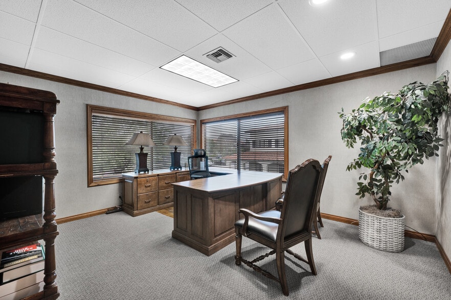 More Photos Of 340 Rosewood Ave, Camarillo Medical For Sale