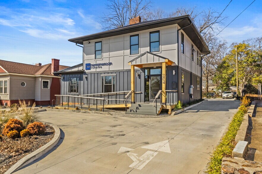 More Photos Of 204 Mills Ave, Greenville Office For Sale