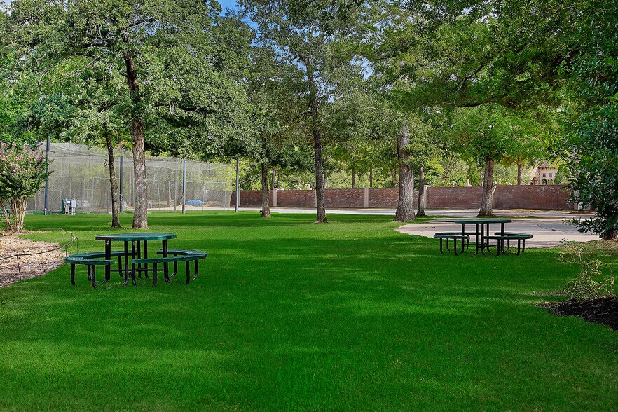 More Photos Of 28611 Blue Jack Ln, Magnolia Sports And Entertainment For Sale