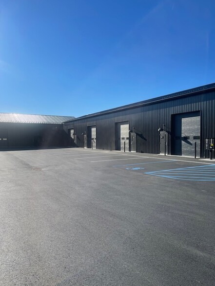 Primary Photo Of 25 Industrial Tract, Hudson Warehouse For Lease