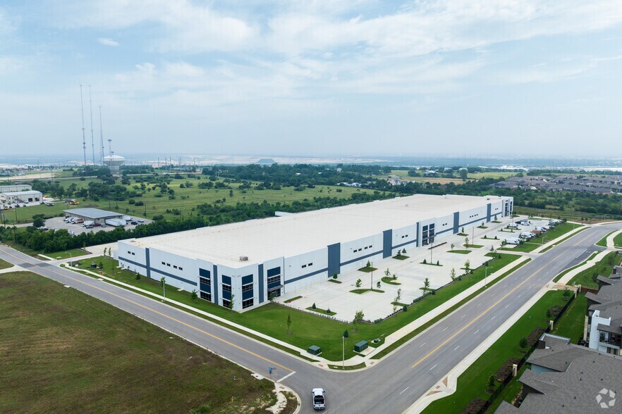 More Photos Of 1310 Blue Ridge, Georgetown Warehouse For Lease