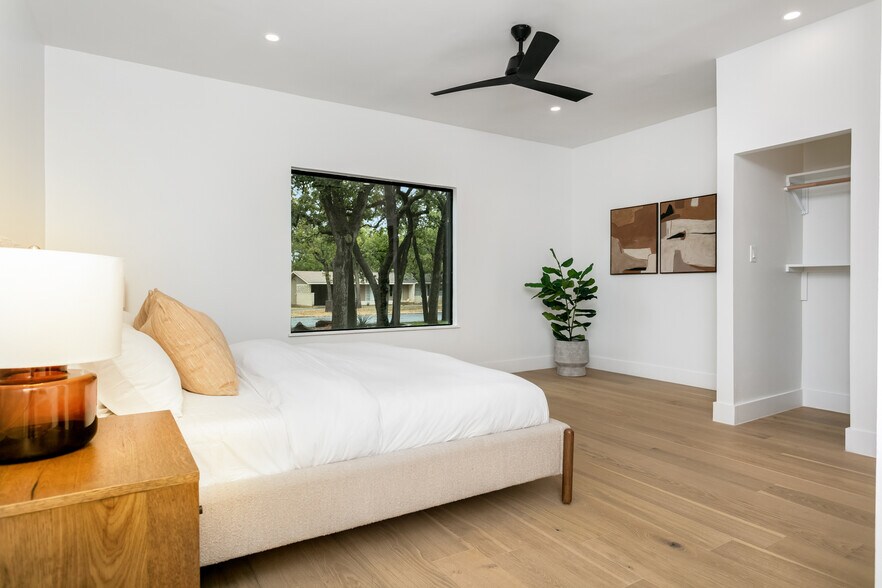 More Photos Of 1201 Crenwelge Dr, Fredericksburg Specialty For Sale