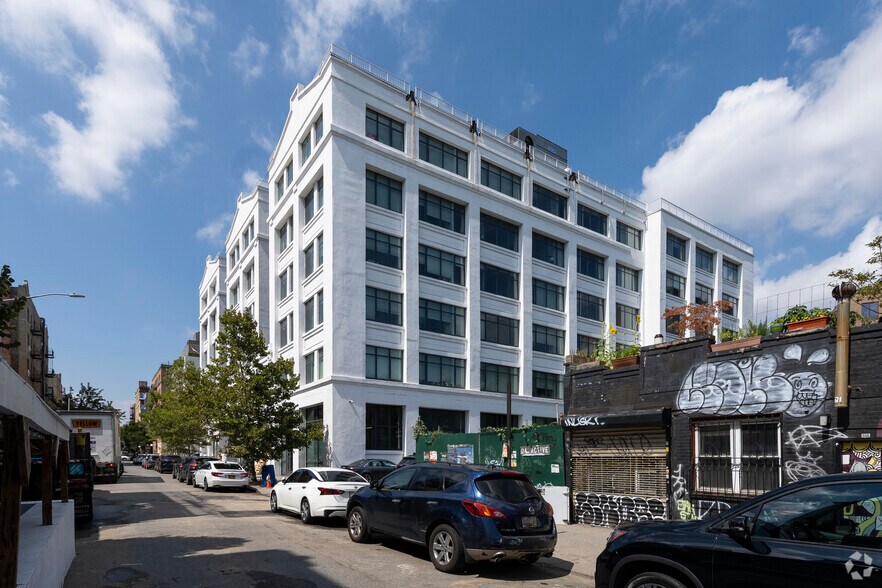 More Photos Of 55 Hope St, Brooklyn Apartments For Lease