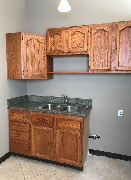 More Photos Of 444 S Garey Ave, Pomona Office For Lease