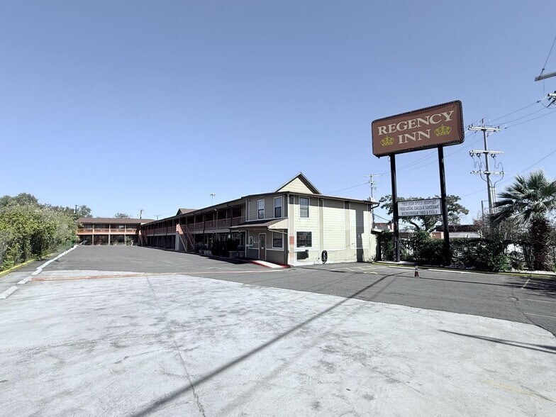 More Photos Of 1131 Austin Hwy, San Antonio Hotel For Sale