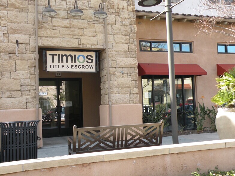 More Photos Of 211 Village Commons Blvd, Camarillo Storefront Retail Residential For Sale