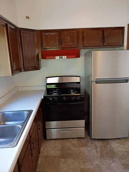 More Photos Of 315 Augusta Ave, Dekalb Apartments For Sale