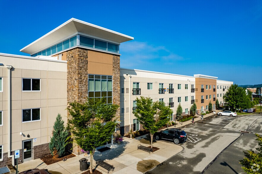 More Photos Of 100 Adios Dr, Washington Apartments For Lease