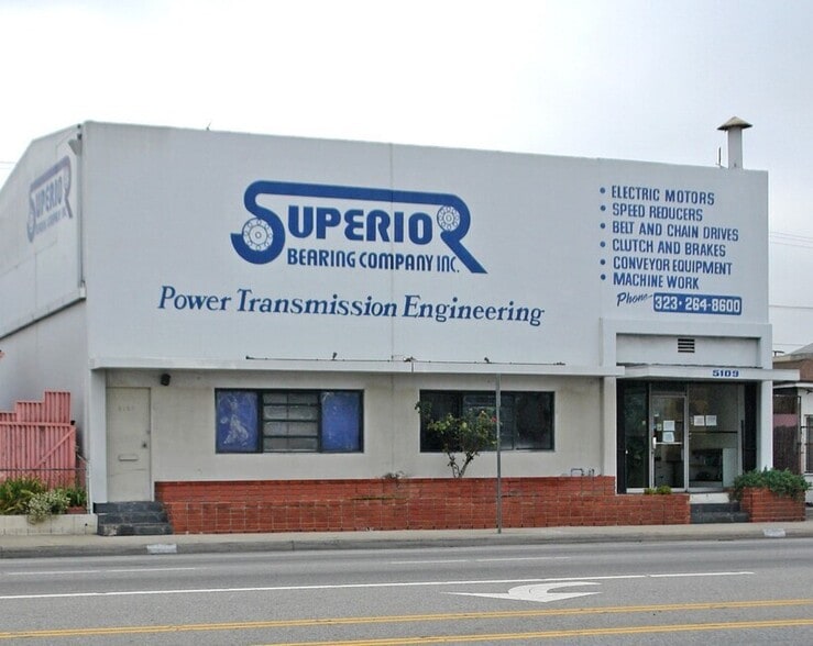 More Photos Of 5107-5109 E Washington Blvd, Commerce Manufacturing For Lease