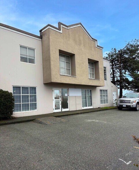 More Photos Of 8410 Ontario St, Vancouver Warehouse For Lease