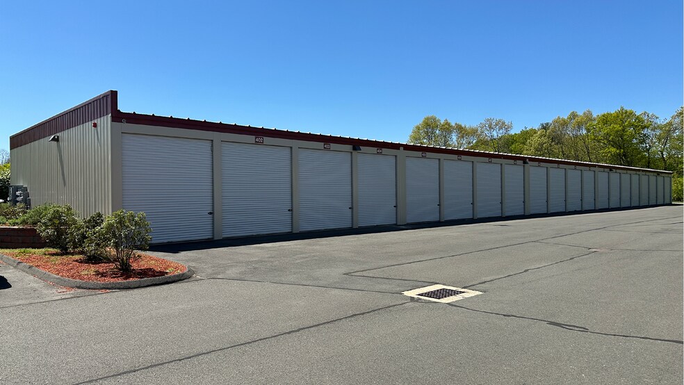 More Photos Of 200 Old County Cir, Windsor Locks Warehouse For Sale