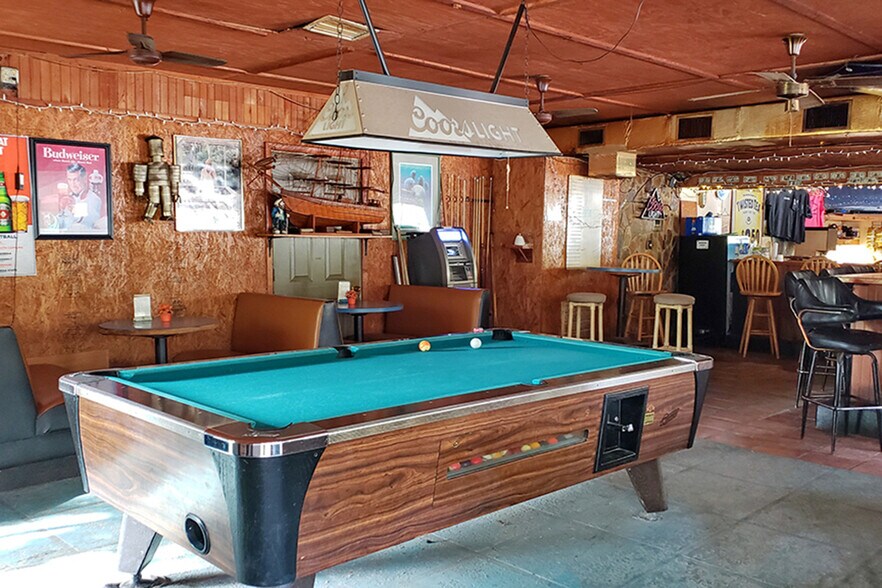 More Photos Of 10175 W Fishbowl Dr, Homosassa Bar For Sale