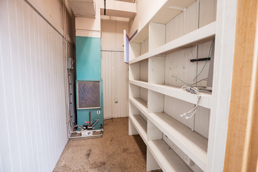 More Photos Of 74 Hammond St, Bangor Medical For Sale