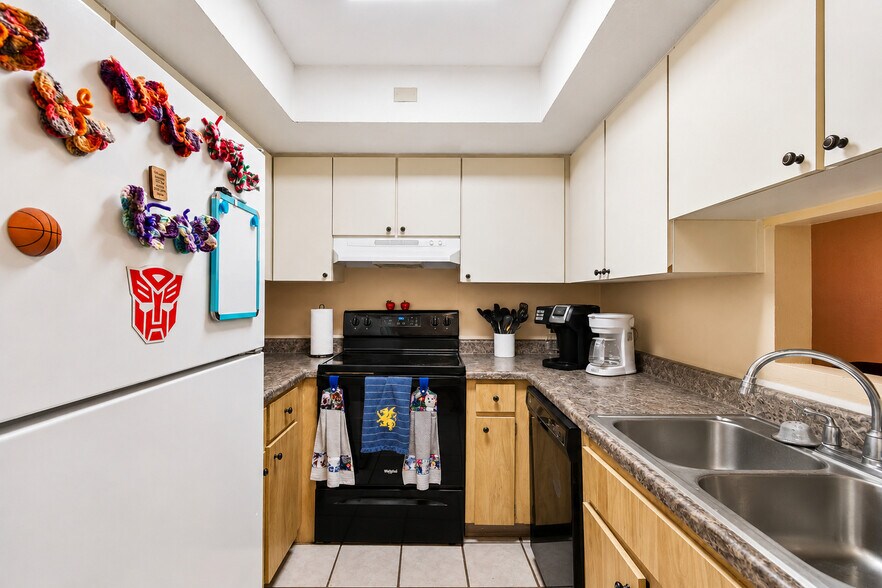 More Photos Of 3132 Bloomingdale Villas Ct, Brandon Apartments For Sale