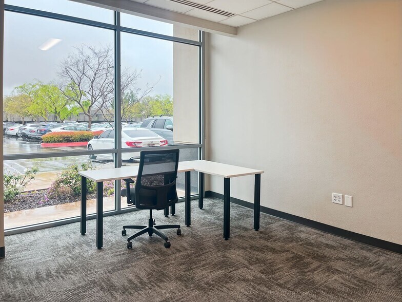 More Photos Of 265 E River Park Cir, Fresno Office For Lease