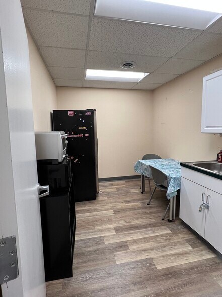 More Photos Of 5310 Old Court Rd, Randallstown Medical For Lease