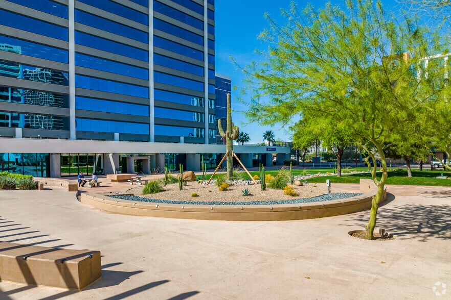 More Photos Of 3003 N Central Ave, Phoenix Office For Lease