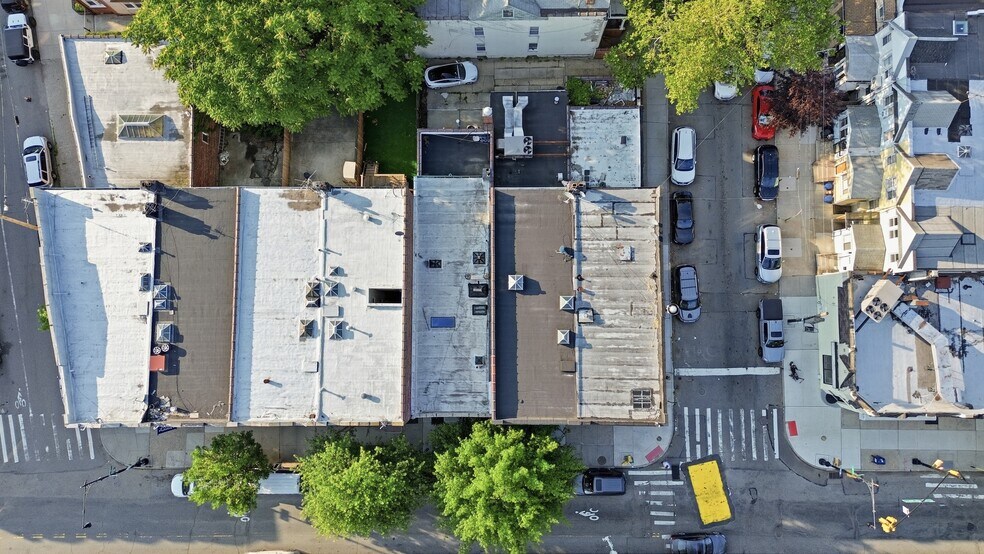 More Photos Of , Glendale Office For Sale