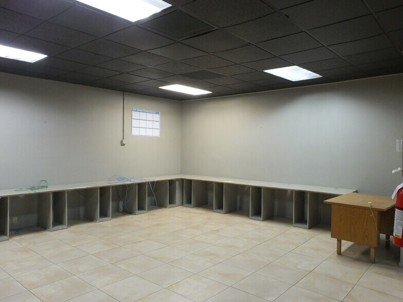 More Photos Of 44143-44147 20th St W, Lancaster Medical For Sale