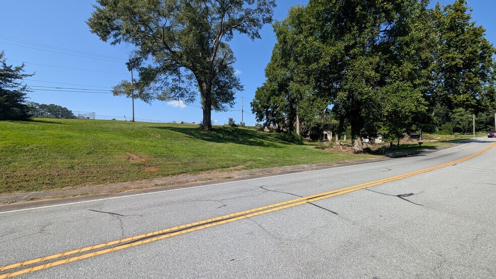 More Photos Of 127 E 2nd Ave, Easley Land For Sale