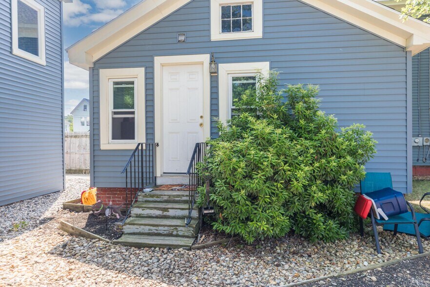 More Photos Of 2 Pleasant St, Rochester Apartments For Sale