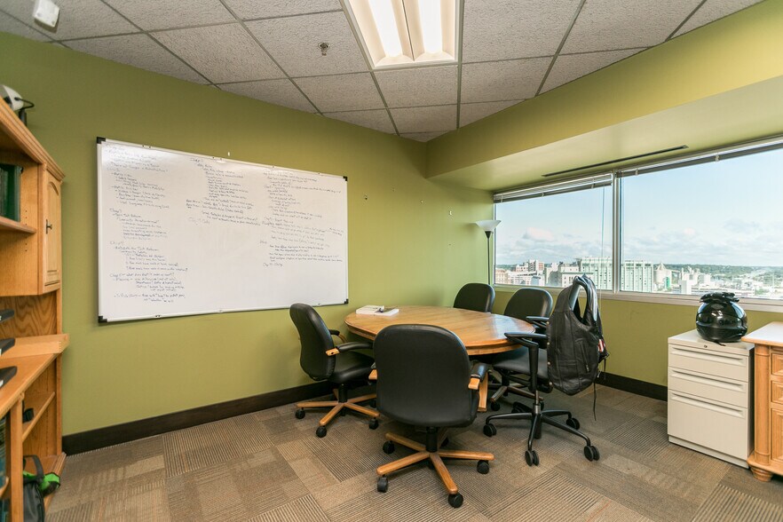 More Photos Of 425 2nd St SE, Cedar Rapids Office For Sale