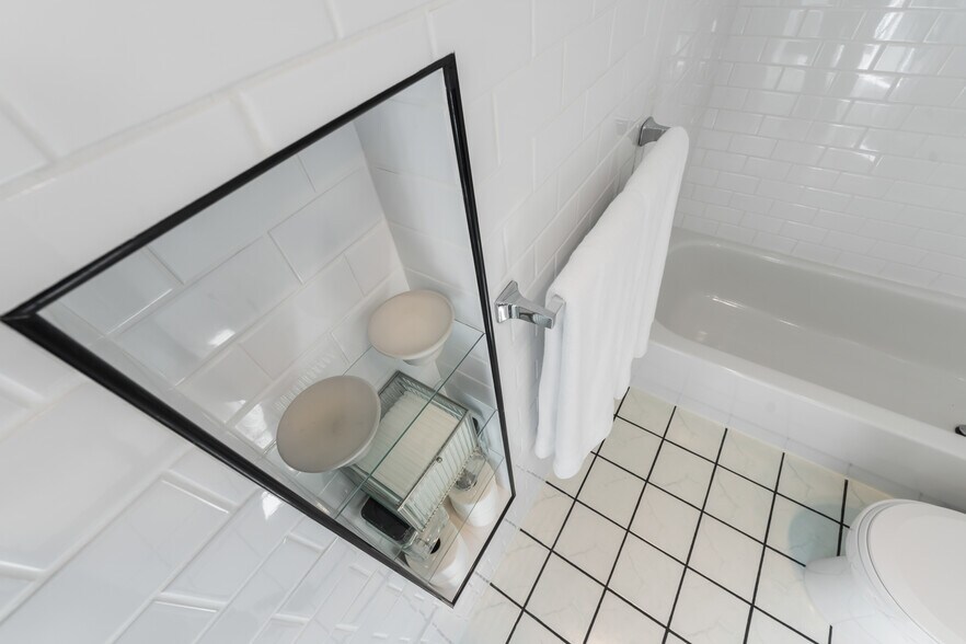 More Photos Of 267 W Sixth St, Port Orford Storefront Retail Residential For Sale