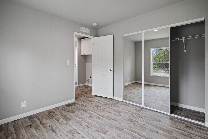 More Photos Of 52663 Drafter Rd, La Pine Manufactured Housing Mobile Home Park For Sale