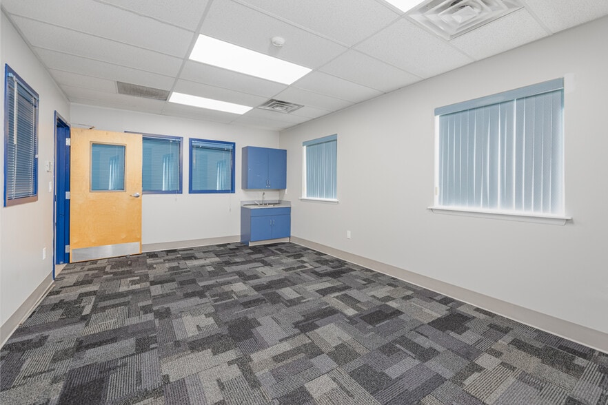 More Photos Of 411 Commerce Ln, West Berlin Industrial For Sale