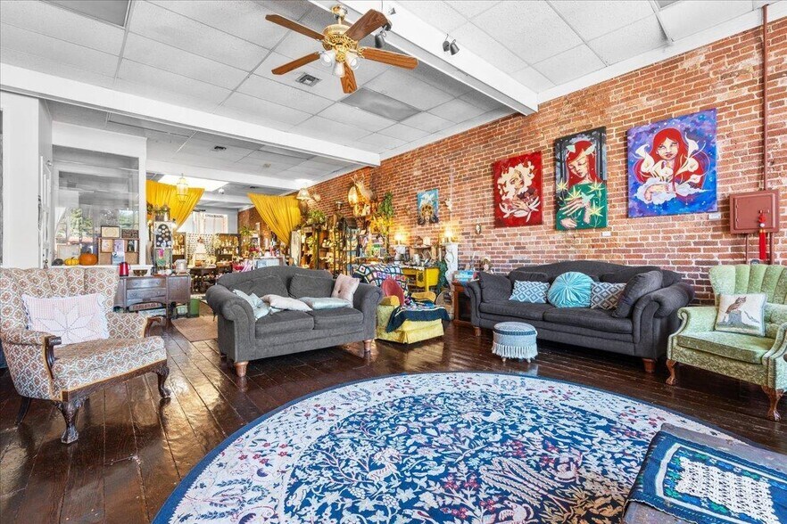 More Photos Of 107 W Main St, Grass Valley Storefront Retail Office For Sale