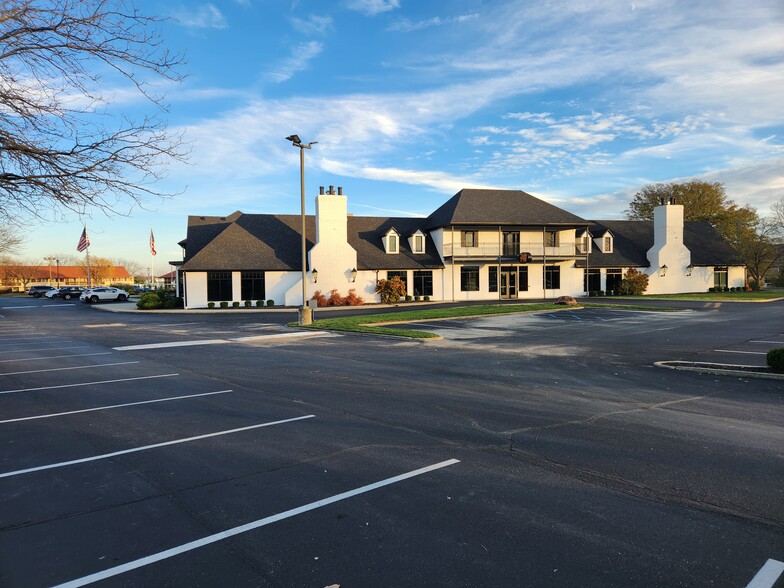 Primary Photo Of 100-400 Byrd Way, Greenwood Storefront Retail Office For Lease