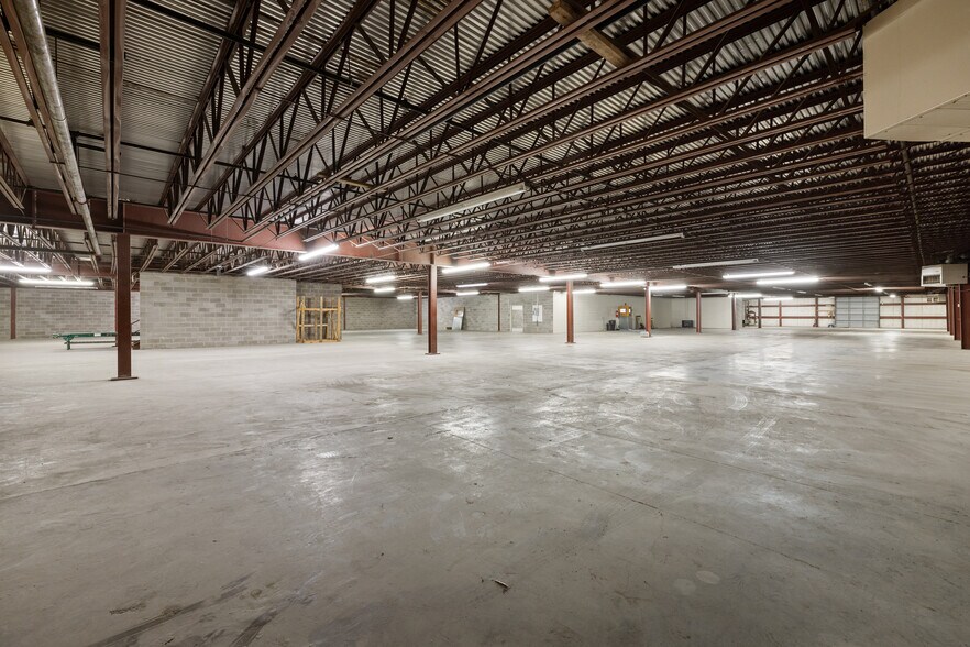 More Photos Of 888 Antler Dr, Casper Warehouse For Sale