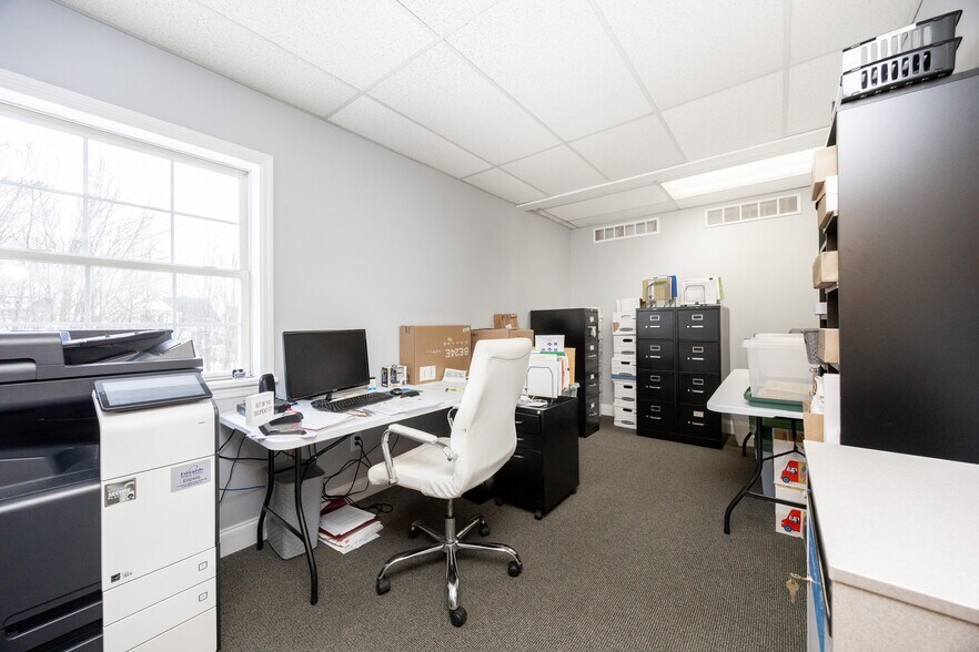 More Photos Of 1723 Swamp Pike, Gilbertsville Office For Lease