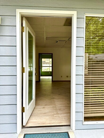 More Photos Of 8235 SW Oleson Rd, Portland Office Residential For Sale