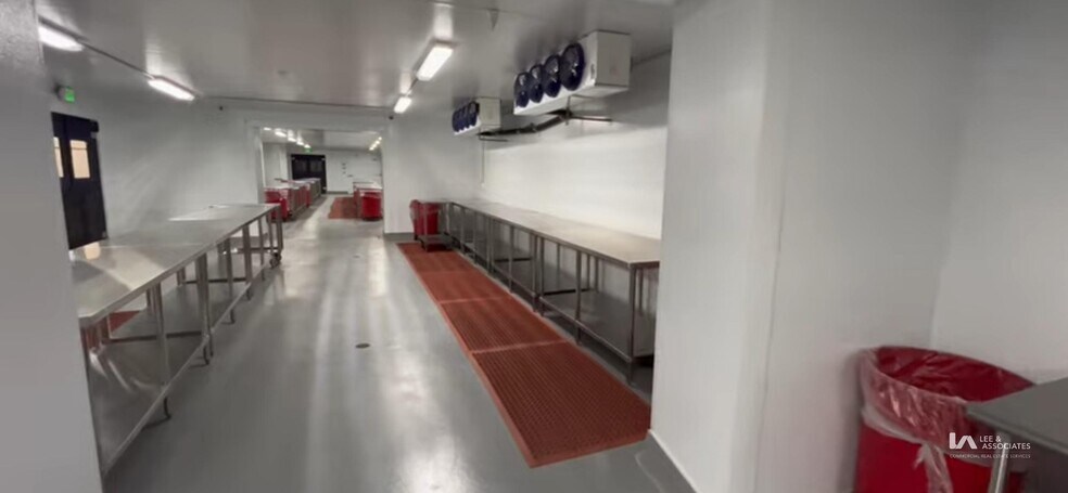 More Photos Of 1441 W 130th St, Gardena Manufacturing For Lease