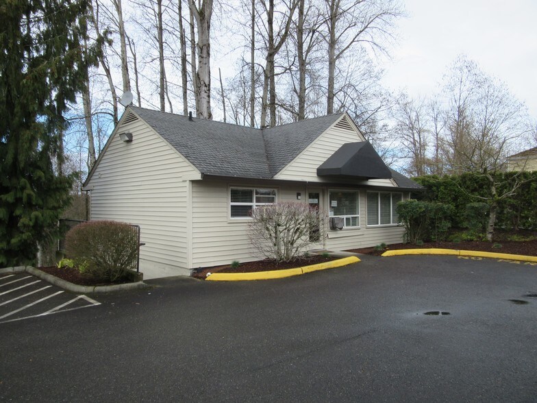 More Photos Of 3806 9th St SW, Puyallup Freestanding For Lease