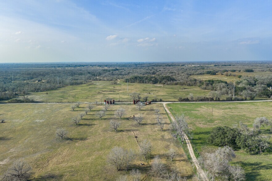 More Photos Of 1144 Treetop ln, Luling Land For Sale