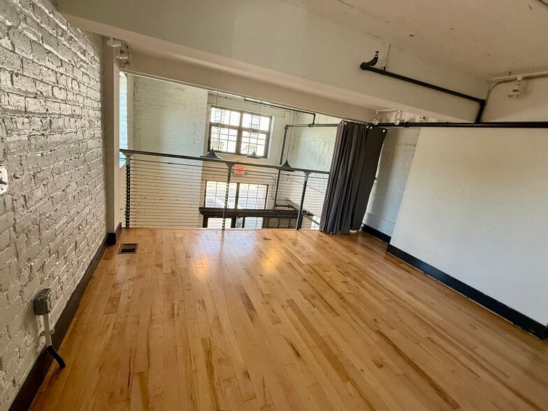 More Photos Of 17 N 22nd St, Richmond Office For Lease