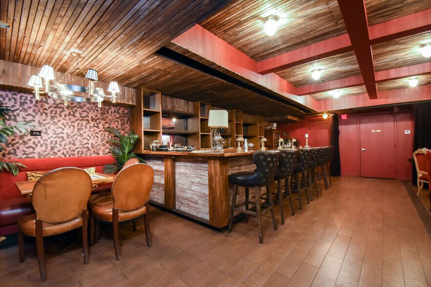 More Photos Of 2456 N California Ave, Chicago Storefront Retail Residential For Lease