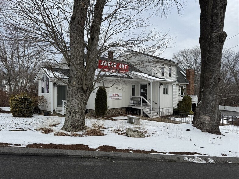 More Photos Of 622 Boston Rd, Billerica Freestanding For Lease